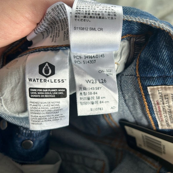 Levi’s Wedgie Straight, 23 waist - Picture 4 of 4